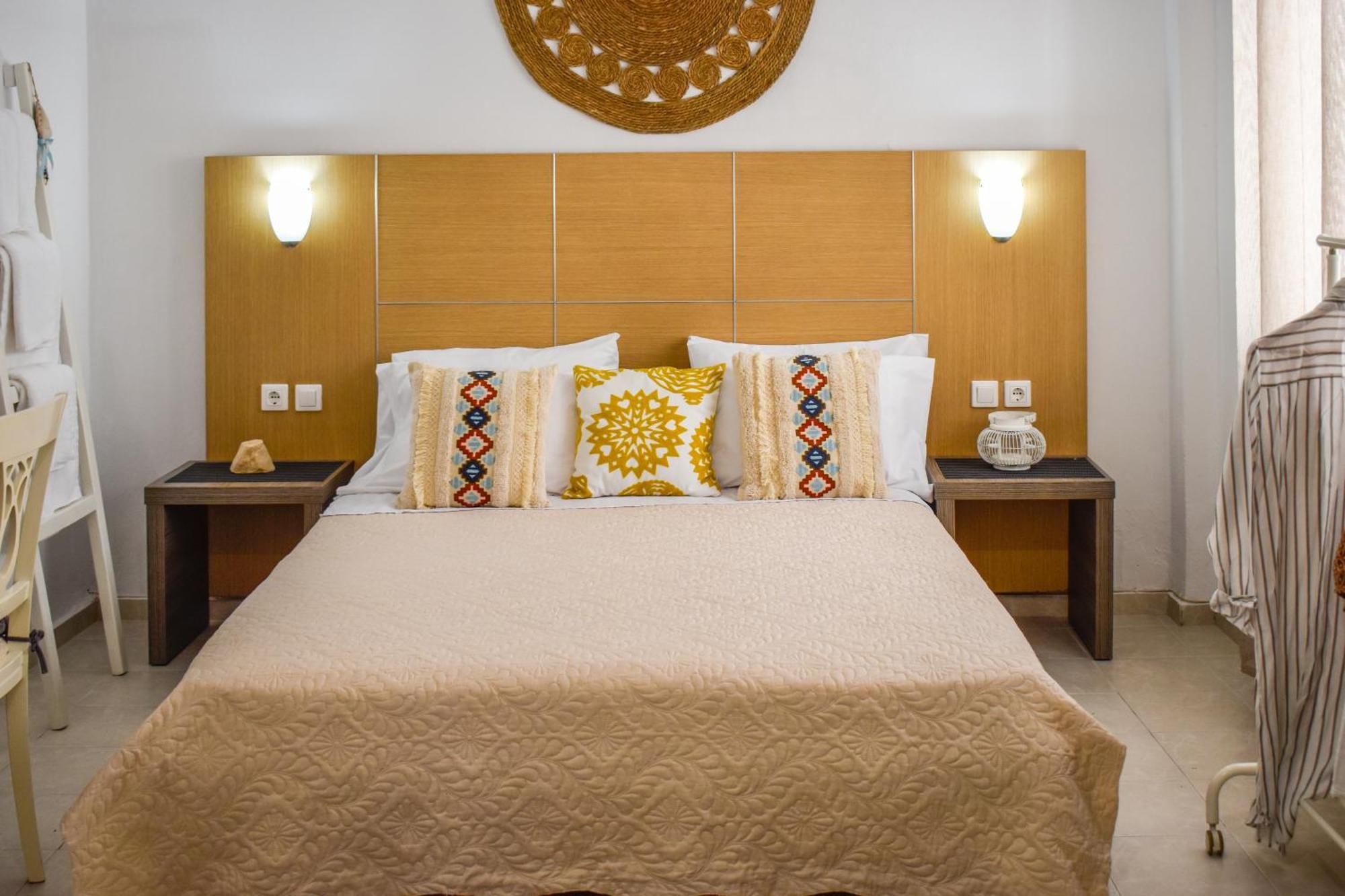 Bonsai Aparthotel Skiathos Town Bagian luar foto